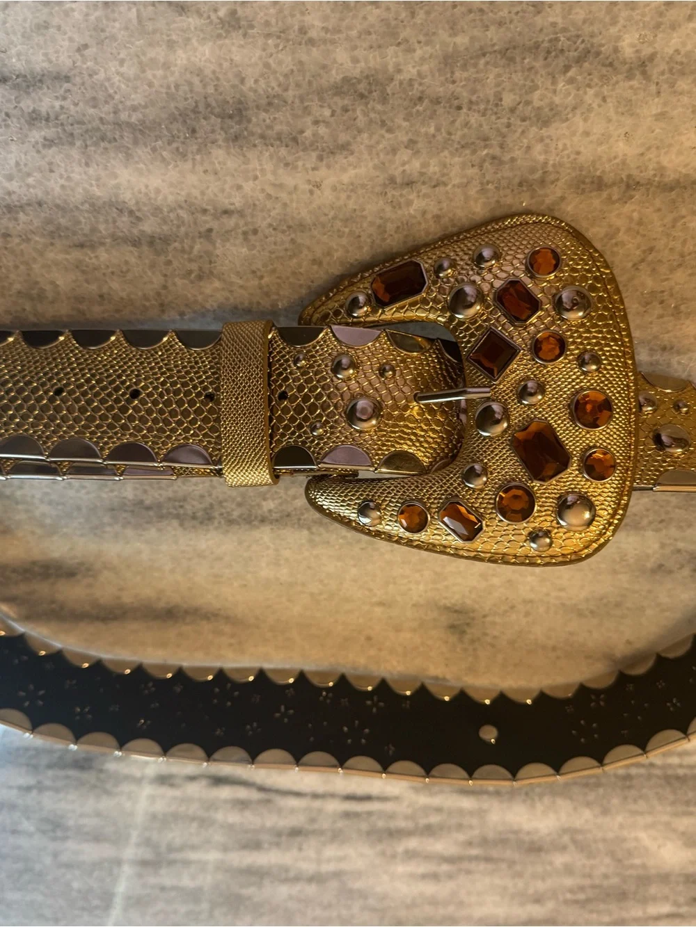 Gold Jeweled Western-Style Women's Belt with Ornate Buckle